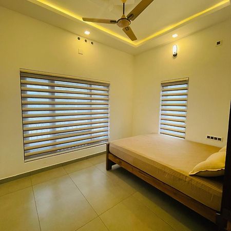 M R Holiday Home วากามอน ภายนอก รูปภาพ